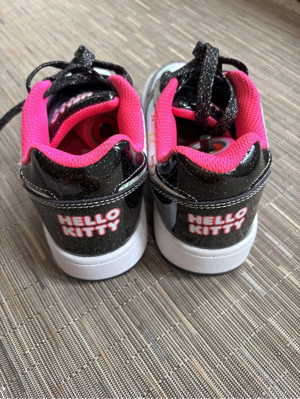 Heelys sneaker hello